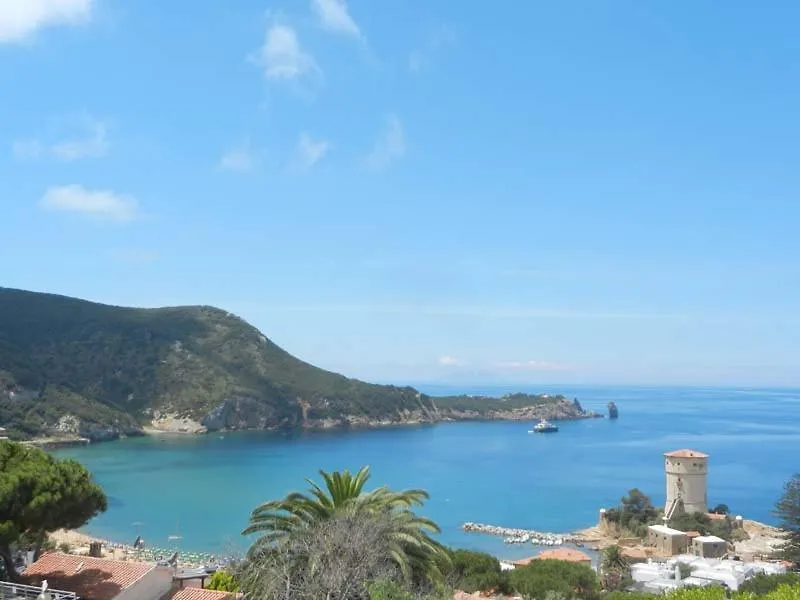 Apartment Giglio Verde 1 Campese  Italy