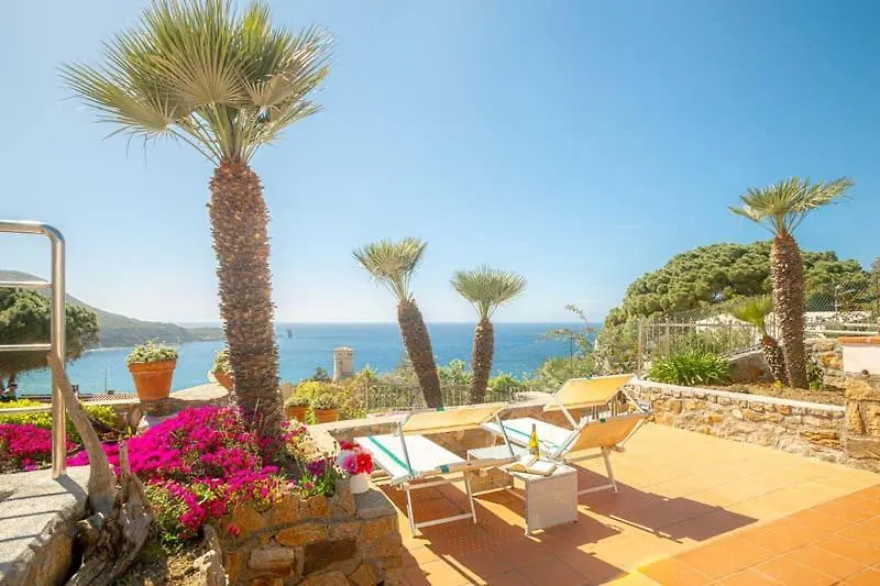 Apartment Giglio Verde 1 Campese  Italy